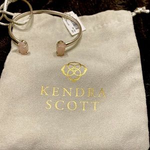 Kendra Scott bracelet